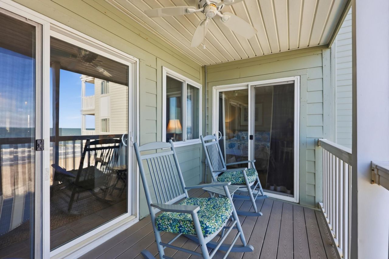 320 N Waccamaw Dr.  Photo 22