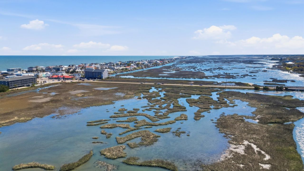 320 N Waccamaw Dr.  Photo 39