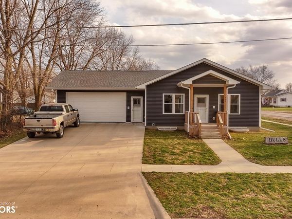 607 W Walnut Street, Bloomfield, IA 52537