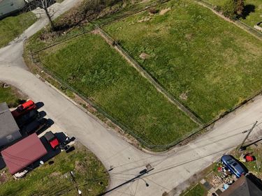 429 N Madison Avenue, Unit LOTS 9-14, Irvine, KY 40336