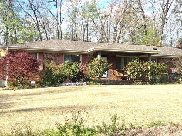1114 Central Drive, Hixson, TN 37343