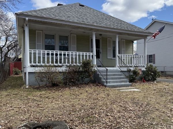 145 Moxon St, Springfield, MA 01151