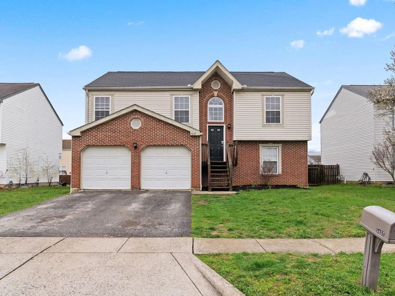 5831 Canal Bridge Drive , Canal Winchester, OH 43110 Photo 1