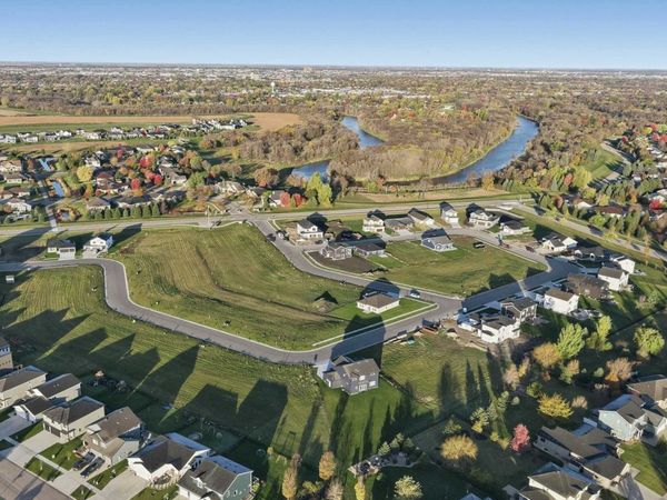 4839 4th Street S, Moorhead, MN 56560