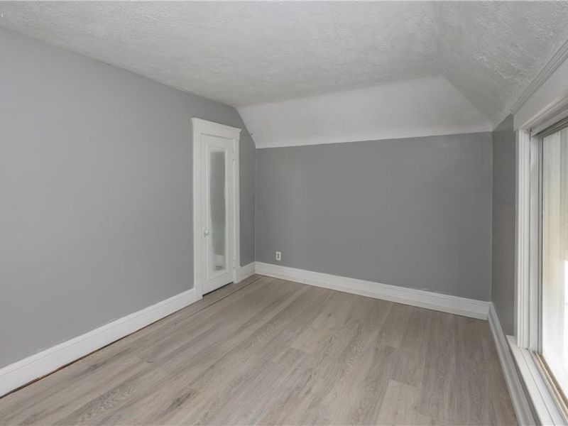 686 E 92nd Street, Cleveland, OH 44108 Photo 12