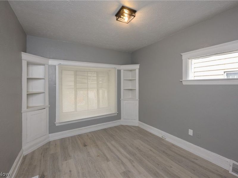 686 E 92nd Street, Cleveland, OH 44108 Photo 5