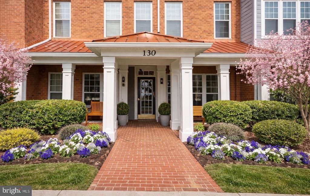 130 Chevy Chase Street , Unit 202, Gaithersburg, MD 20878 Main Photo