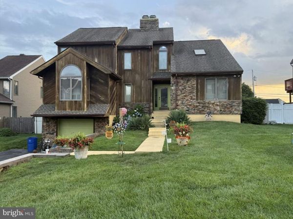 8908 SPRINGVIEW ROAD , PHILADELPHIA, PA 19111