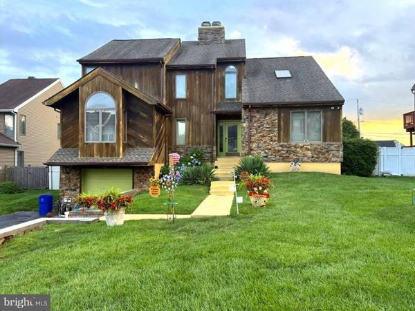 8908 SPRINGVIEW ROAD, PHILADELPHIA, PA 19111