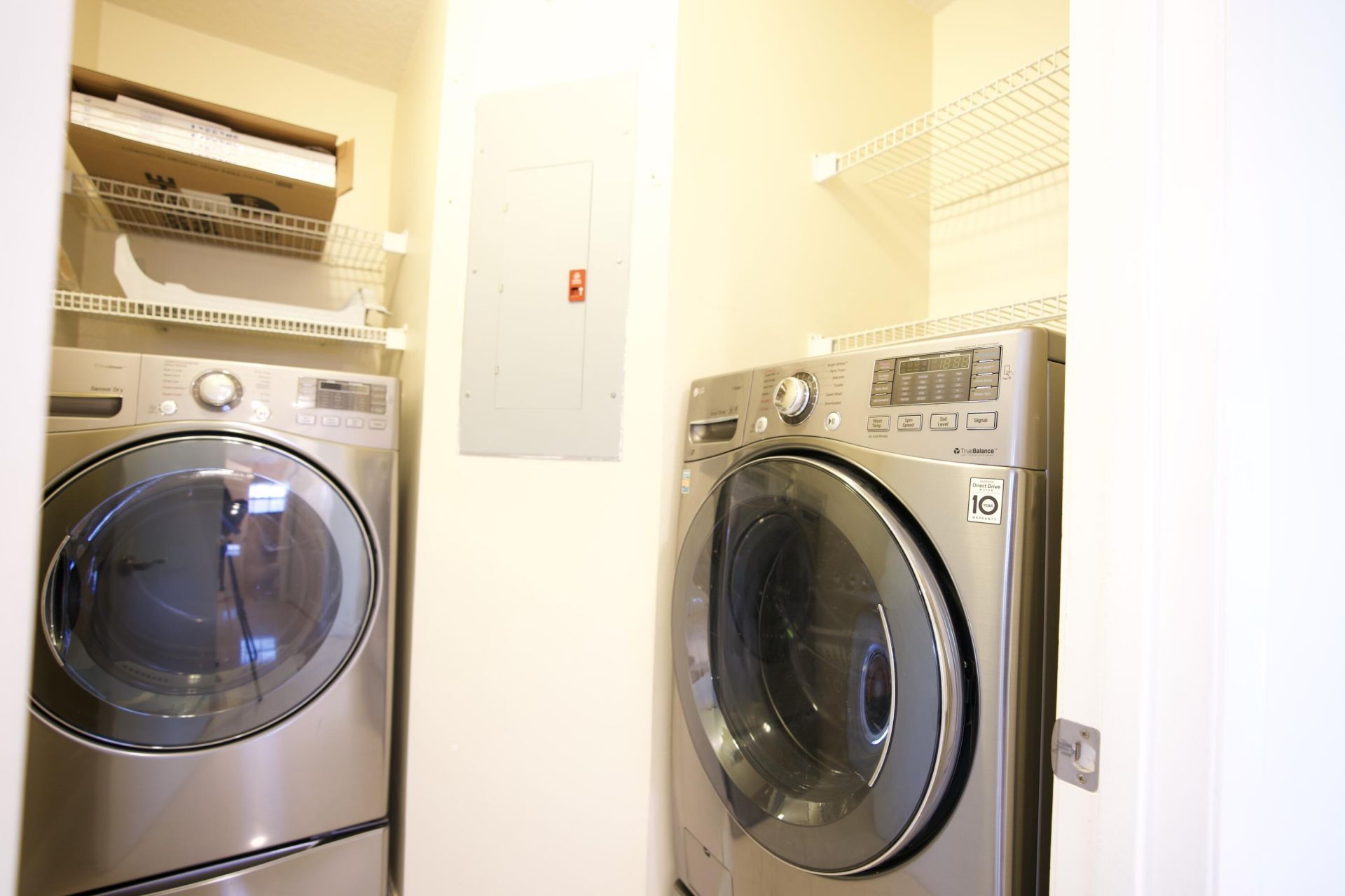 8989 W Sunrise Boulevard, Plantation, FL 33322 Photo