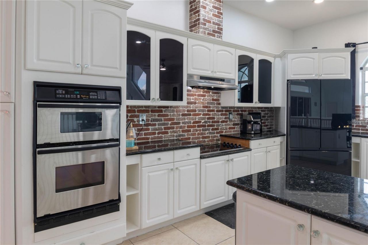 6151 New Osprey Point, Weeki Wachee, FL 34607 Photo