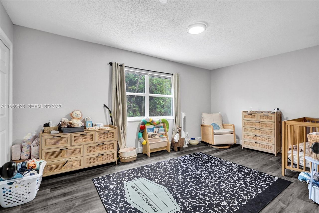 7402 NW 75th St , Tamarac, FL 33321 Photo