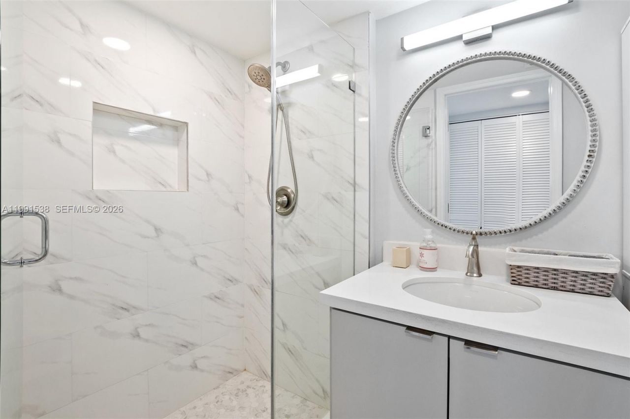 3600 Mystic Pointe Dr , Unit 1212, Aventura, FL 33180 Photo