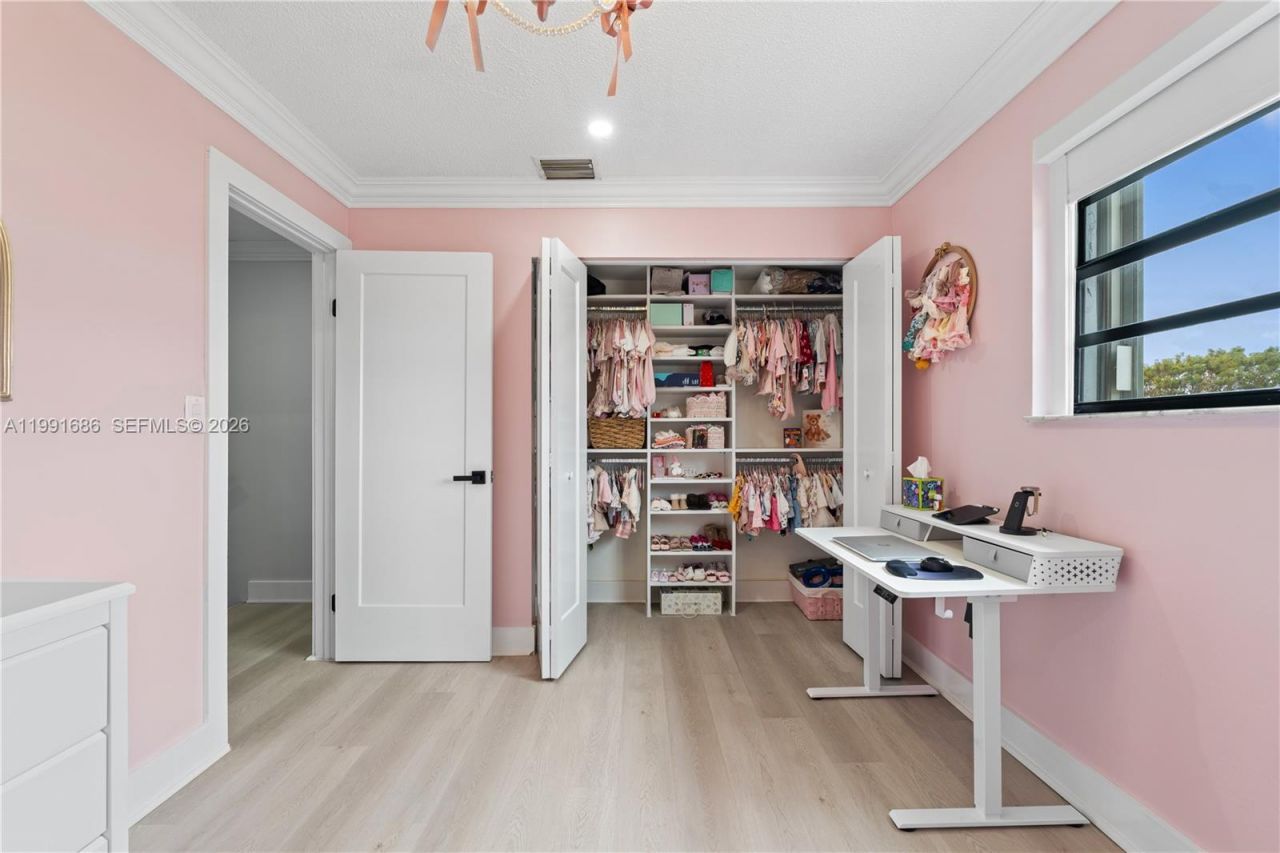 10908 NW 7th St , Unit 403, Miami, FL 33172 Photo