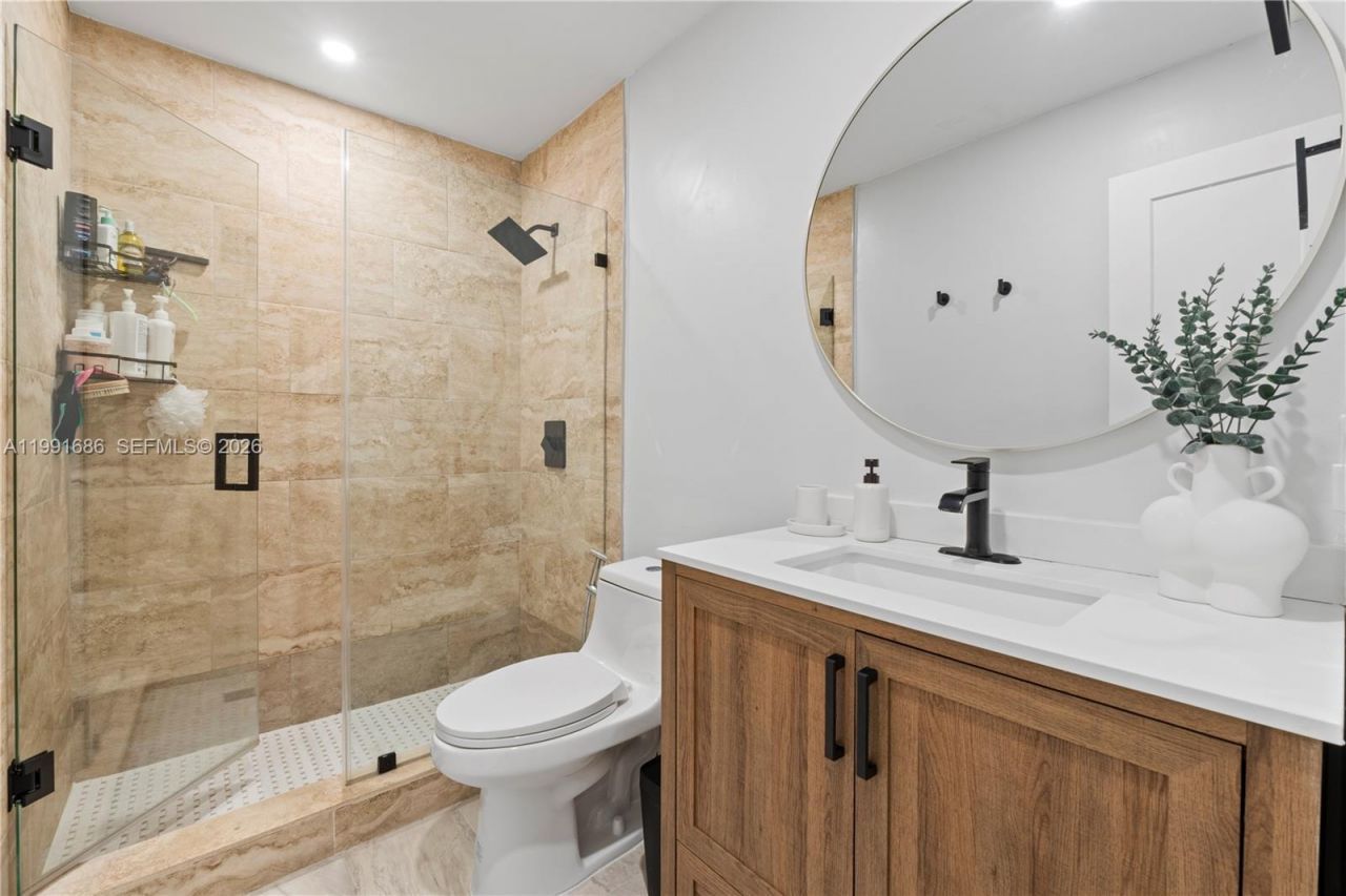 10908 NW 7th St , Unit 403, Miami, FL 33172 Photo