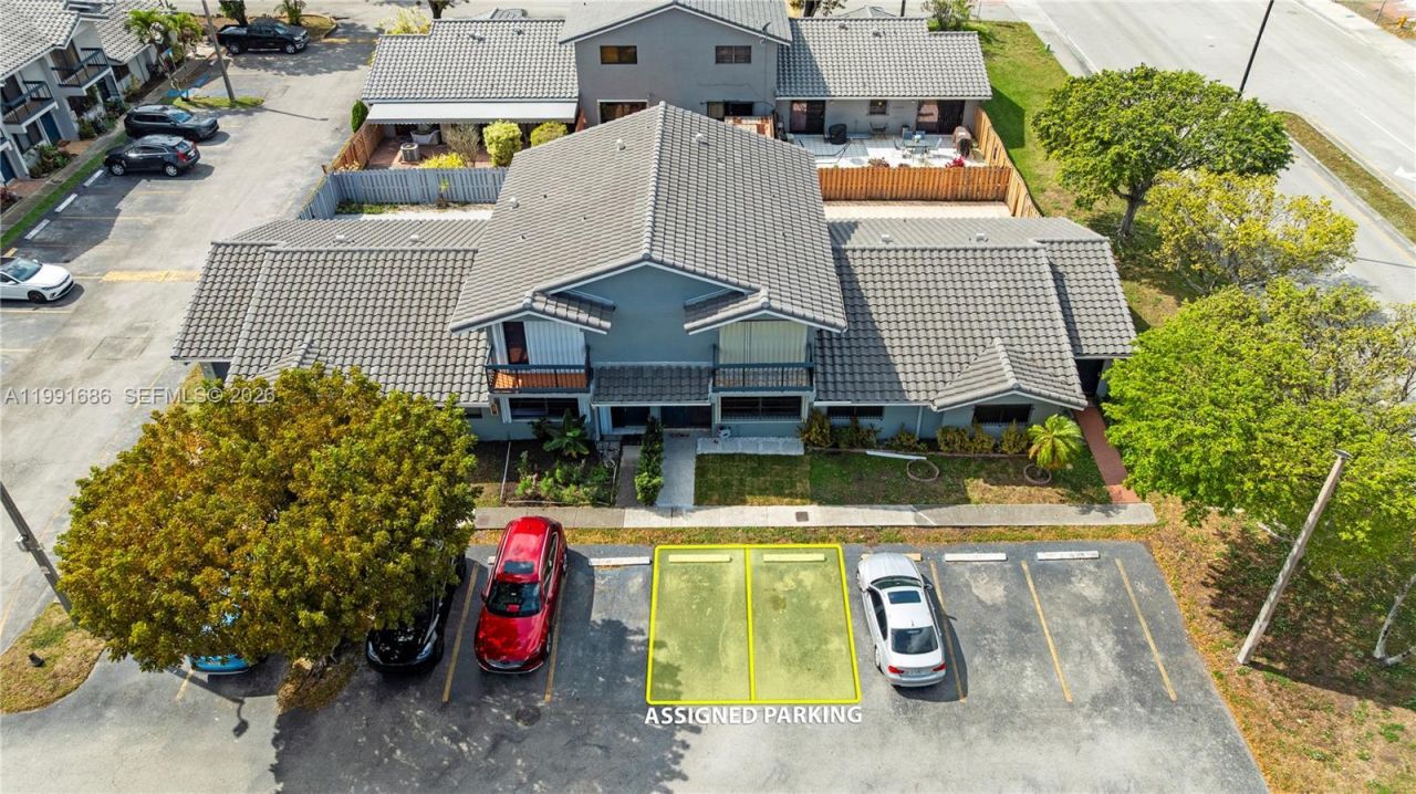 10908 NW 7th St , Unit 403, Miami, FL 33172 Photo