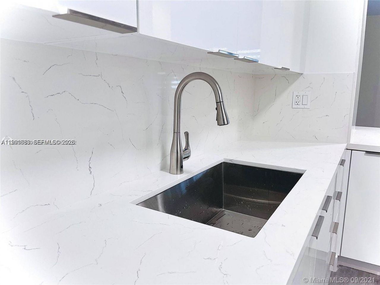 880 NE 69th St , Unit 1D, Miami, FL 33138 Photo