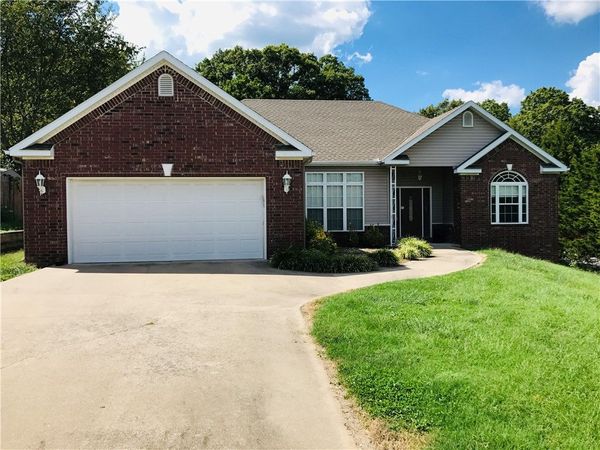 15 Mills Drive , Bella Vista, AR 72714