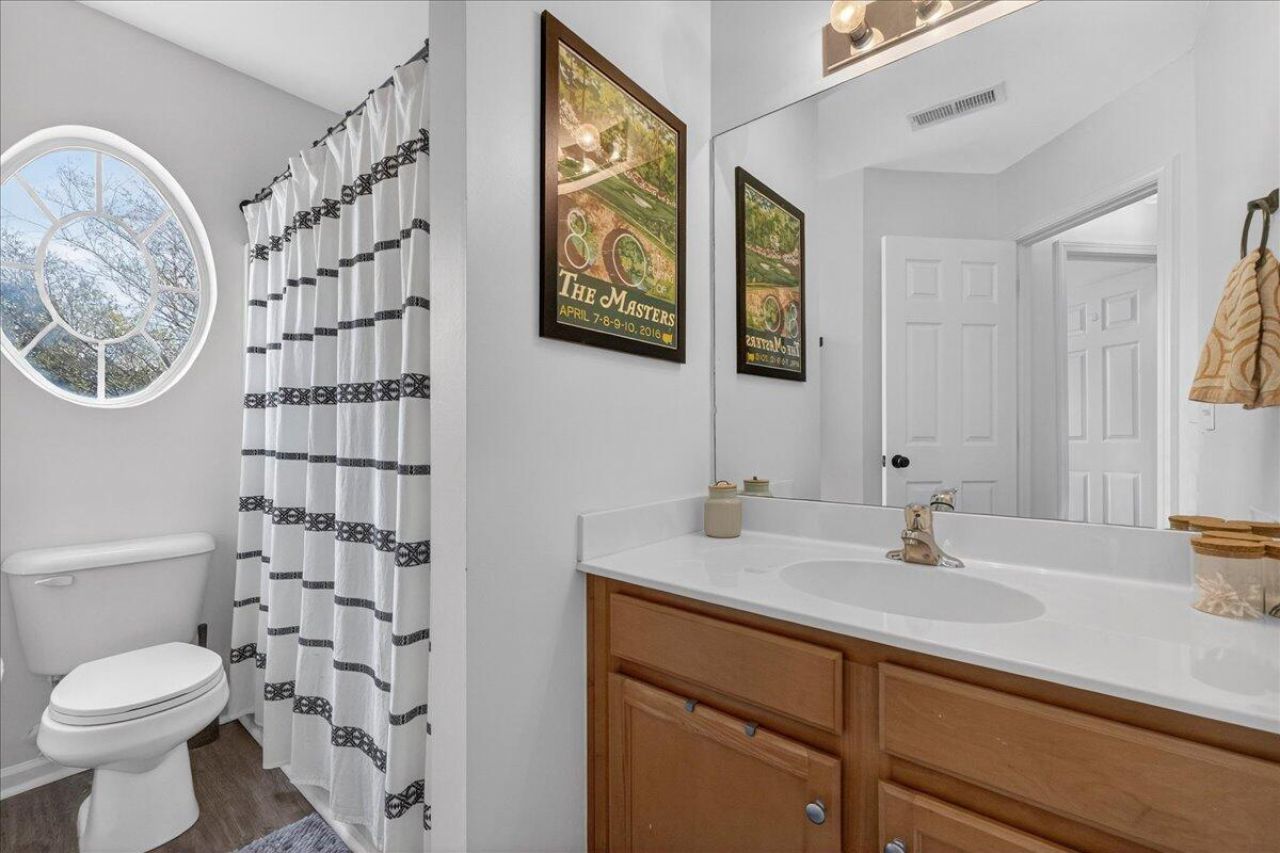 8945 Planters Row Lane Photo 19