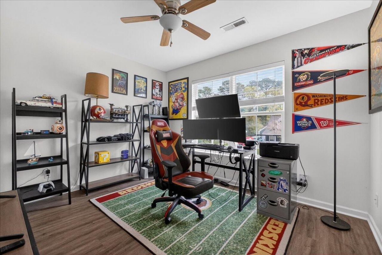 8945 Planters Row Lane Photo 20