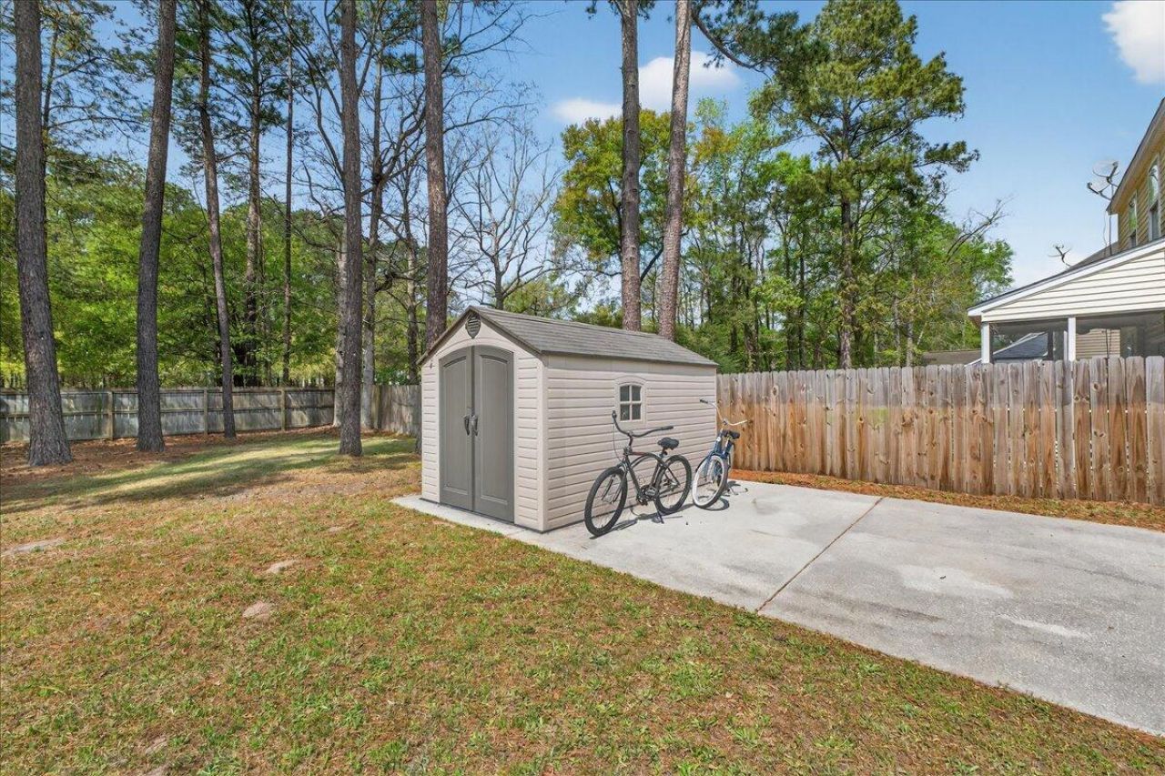 8945 Planters Row Lane Photo 25