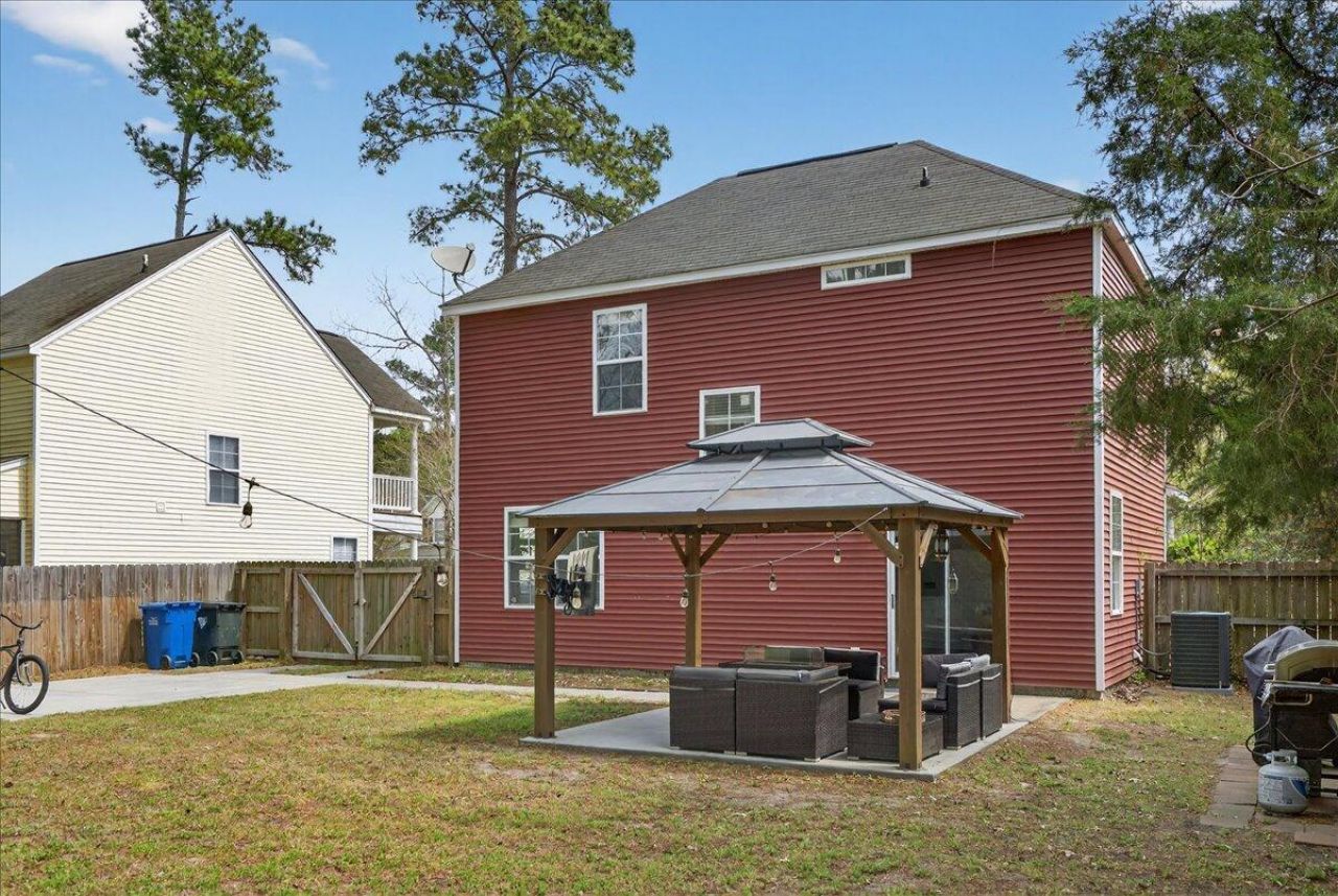 8945 Planters Row Lane Photo 30