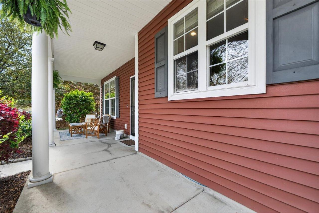 8945 Planters Row Lane Photo 5