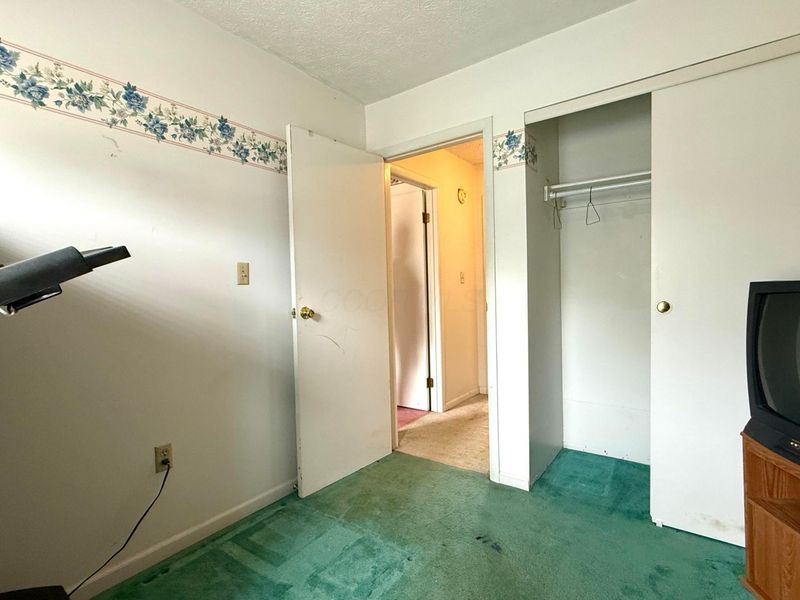 676 Juniper Lane, Columbus, OH 43230 Photo 16