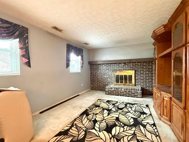 676 Juniper Lane, Columbus, OH 43230 Photo 19