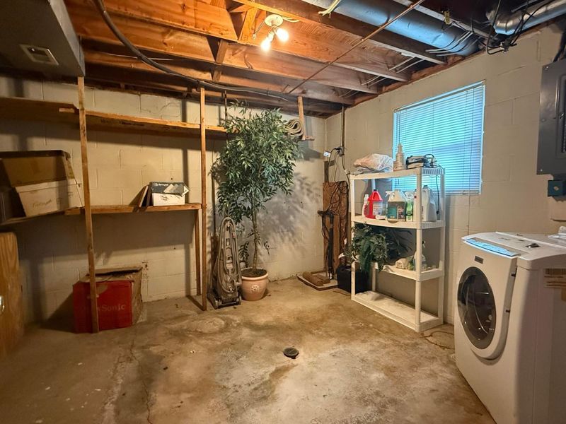 676 Juniper Lane, Columbus, OH 43230 Photo 21