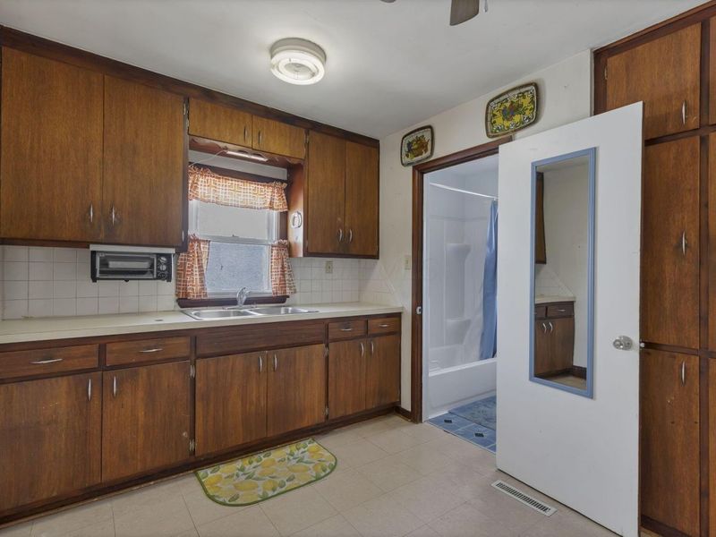 110 Welsh Avenue , Lancaster, OH 43130 Photo 14