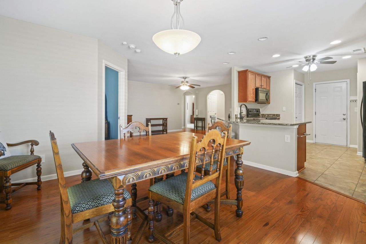 122 Clearwater Dr. Photo 10