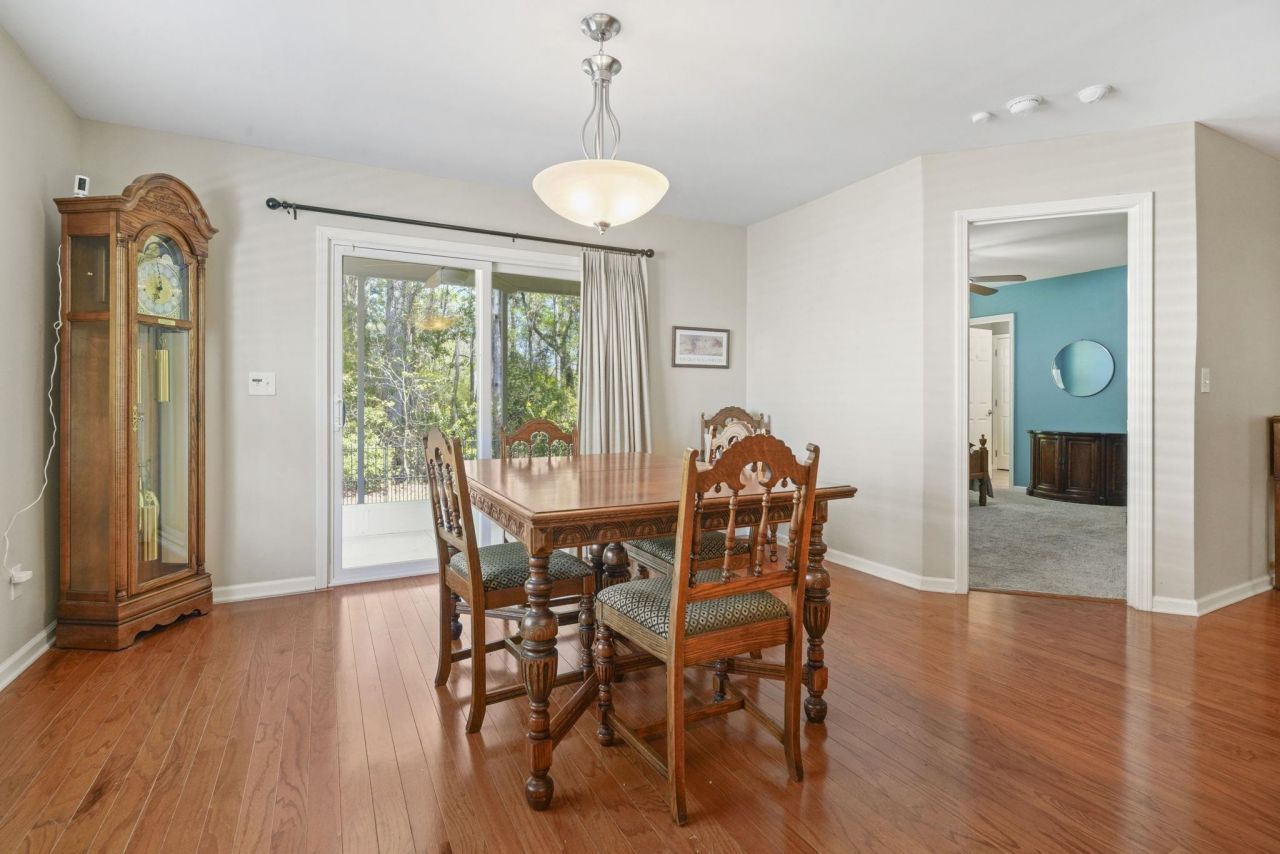 122 Clearwater Dr. Photo 11