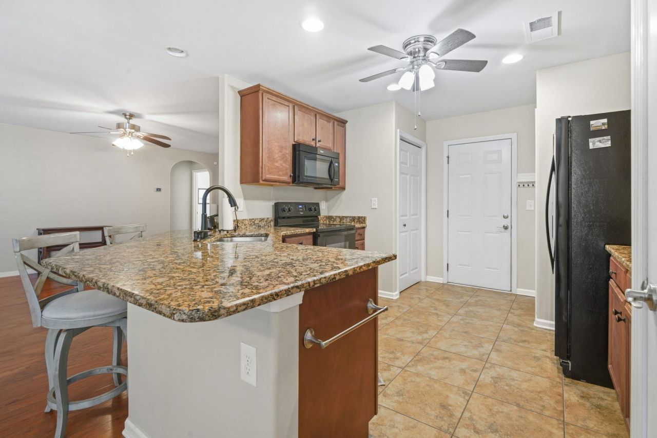 122 Clearwater Dr. Photo 12