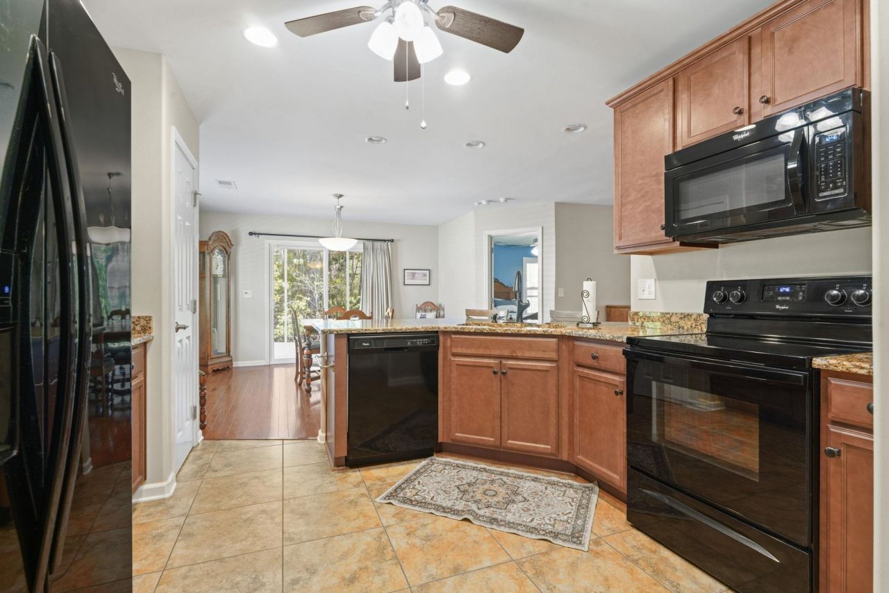 122 Clearwater Dr. Photo 14