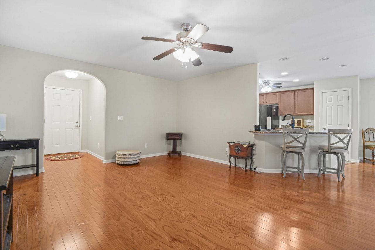 122 Clearwater Dr. Photo 6