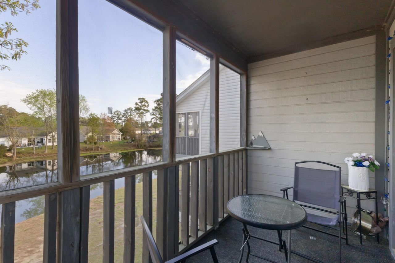 6850 King Arthur Dr.  Photo 14