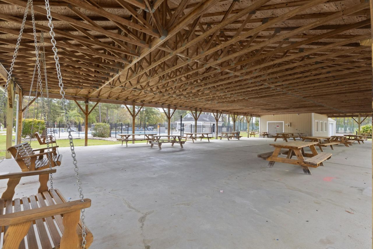 6850 King Arthur Dr.  Photo 22