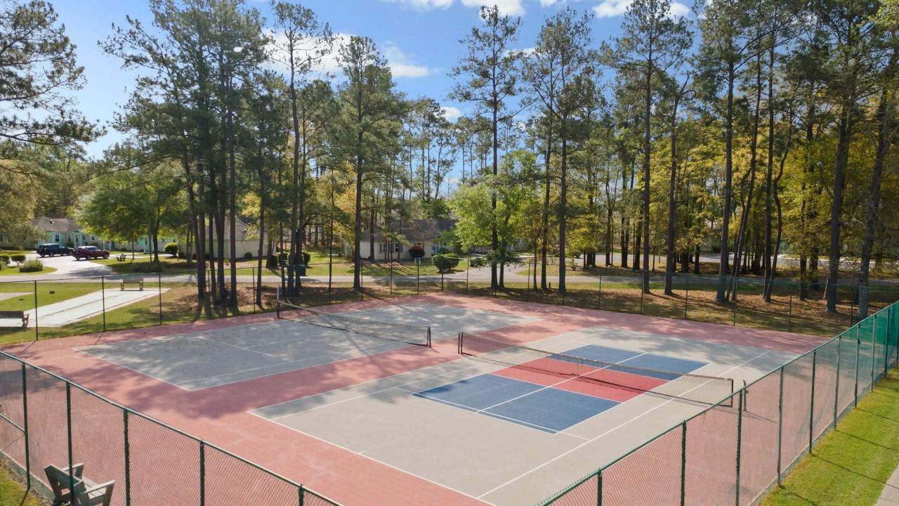 6850 King Arthur Dr.  Photo 24