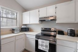 6850 King Arthur Dr.  photo 4