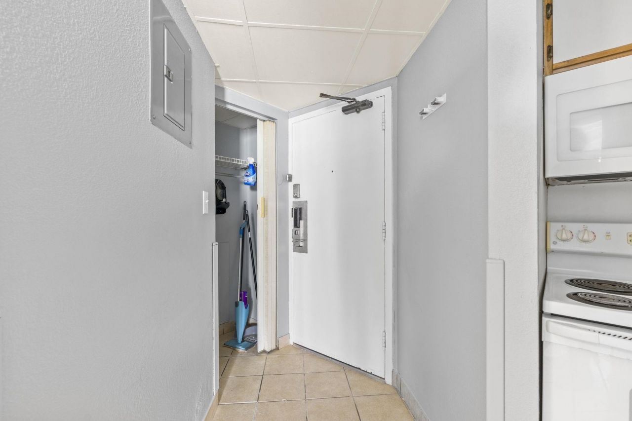 1501 S Ocean Blvd.  Photo 16