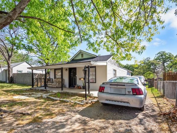 2912 Pueblo Trail, Lake Worth, TX 76135