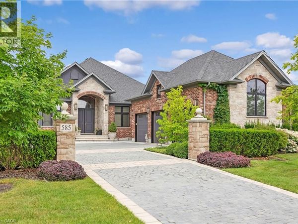 585 REGAL Place , Waterloo, ON N2V2G3