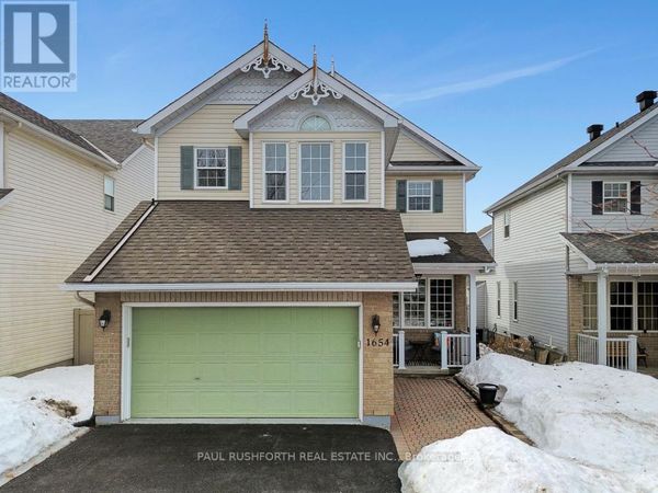 1654 Agatha Street , Ottawa, ON K4A4L5