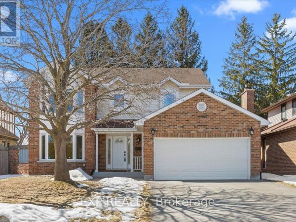 25 Cullen Court, Ottawa, ON K2G4Z3