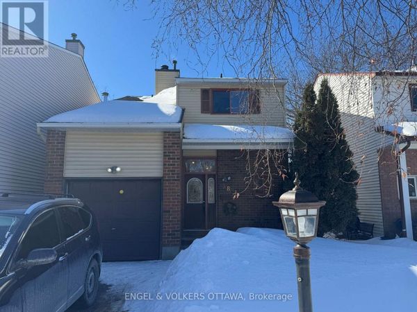 38 Chester Crescent, Ottawa, ON K2J2H3