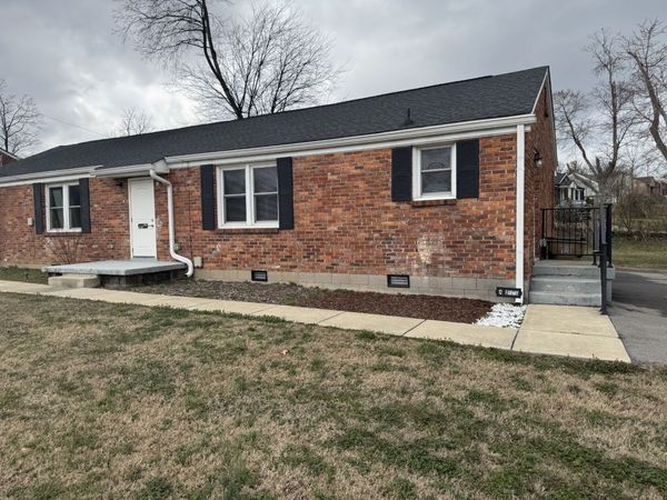 12 Fairway Dr , Nashville, TN 37214