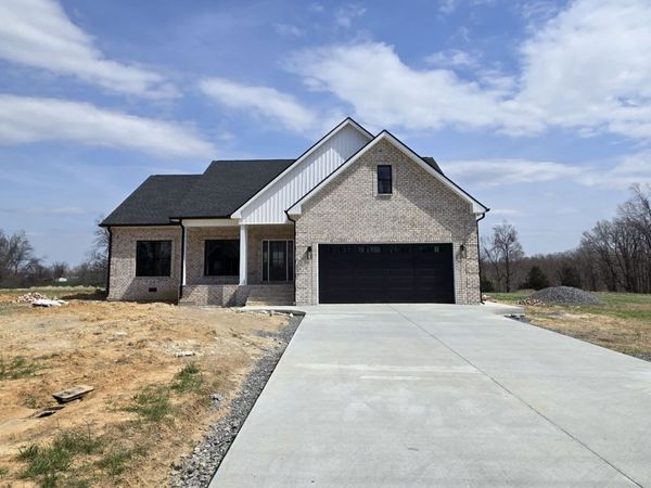 241 Marys Ln , Lafayette, TN 37083