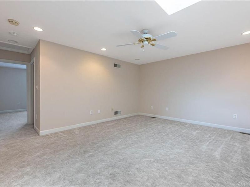 2695 Vienna Estates Drive, Miamisburg, OH 45459 Photo 26