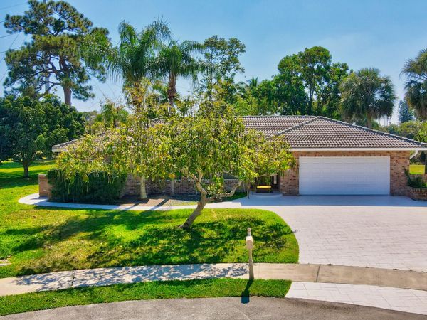 2334 Timbercreek Circle NW, Boca Raton, FL 33431
